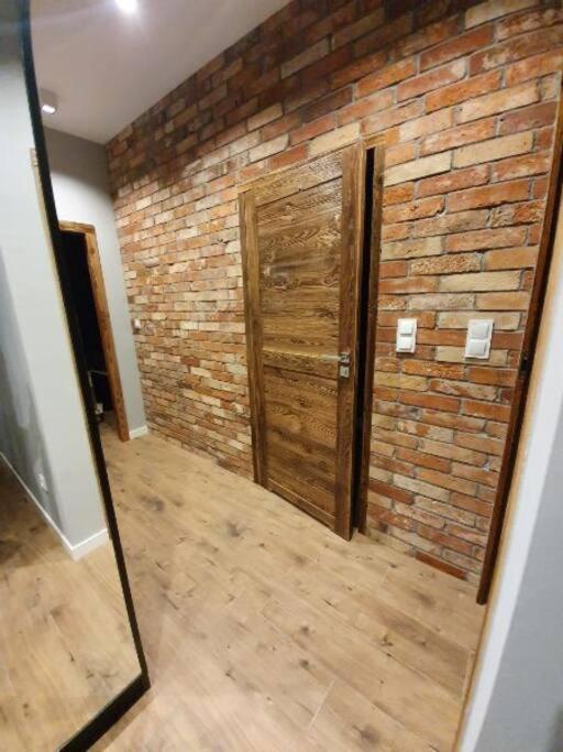 Vip Apart Bielany Przy Metrze Warsaw Exterior photo